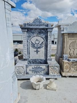 Mermer hayır çeşmesi